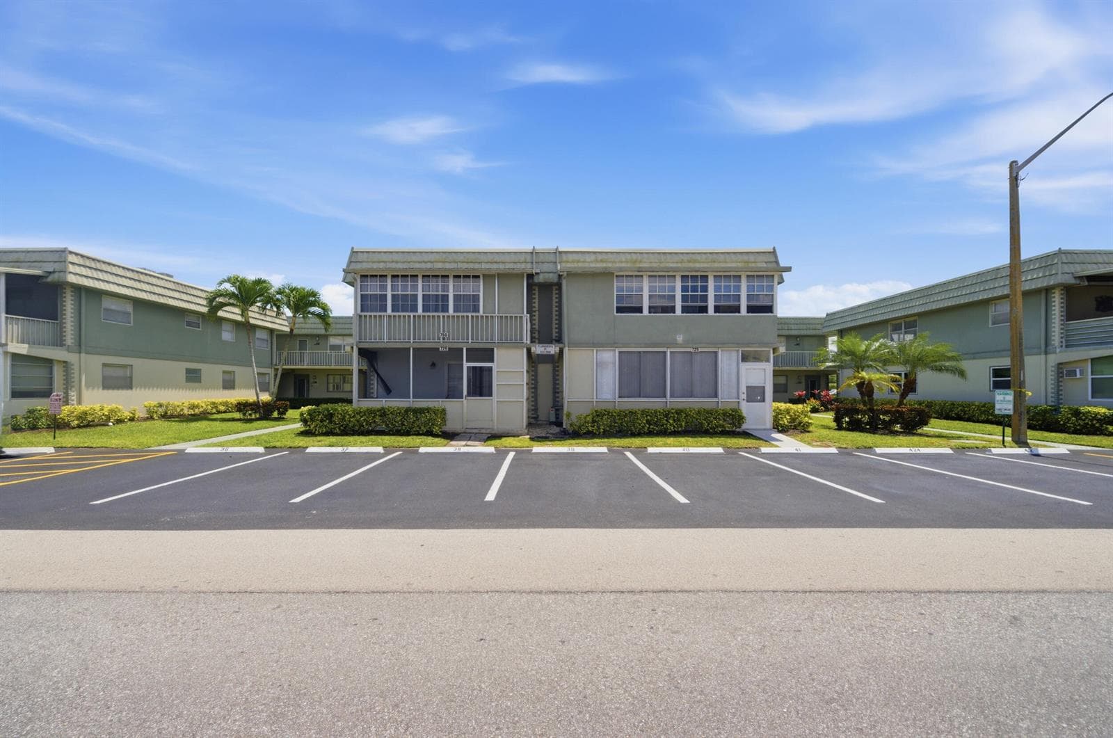 724 Flanders P, Delray Beach FL 33484 photo 4