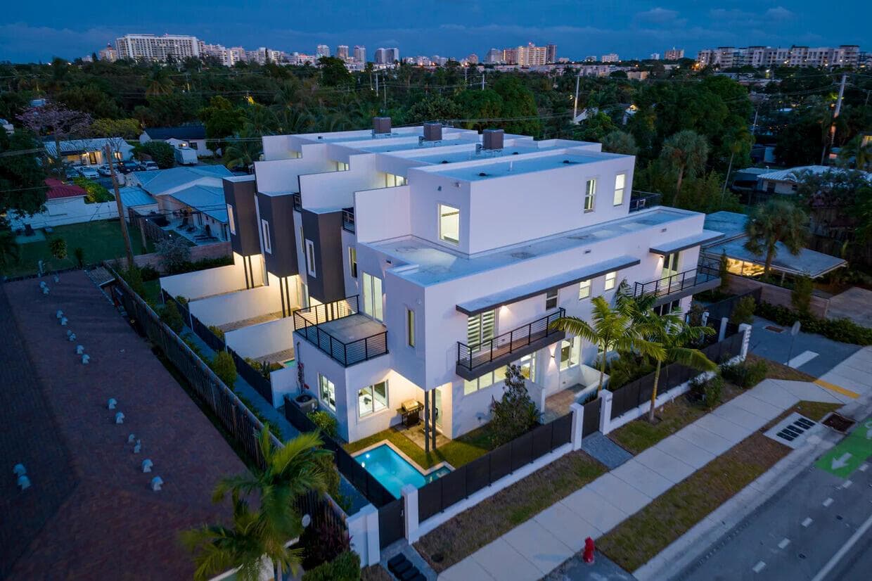 1222 NE 15th Avenue, Fort Lauderdale FL 33304 photo 2