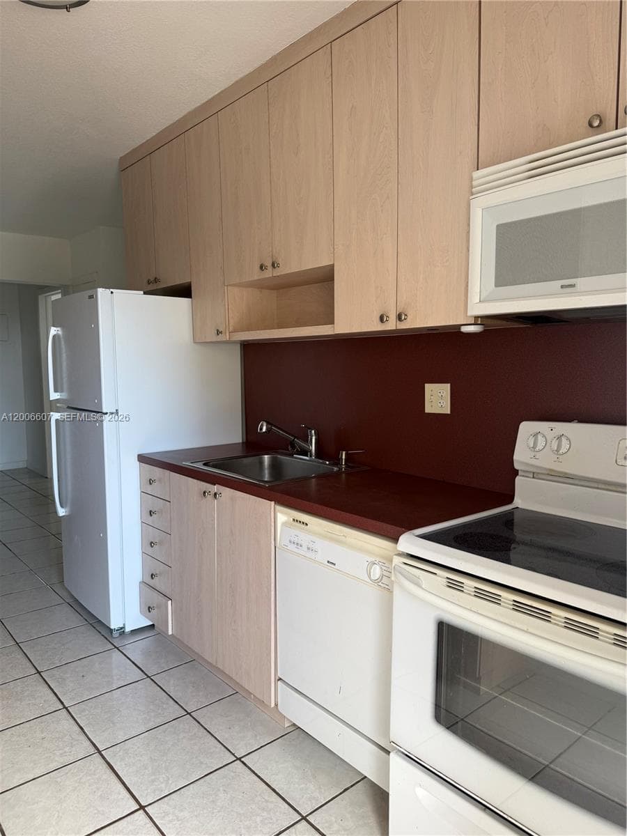 2600 S Ocean Dr # S306, Hollywood FL 33019 photo 4