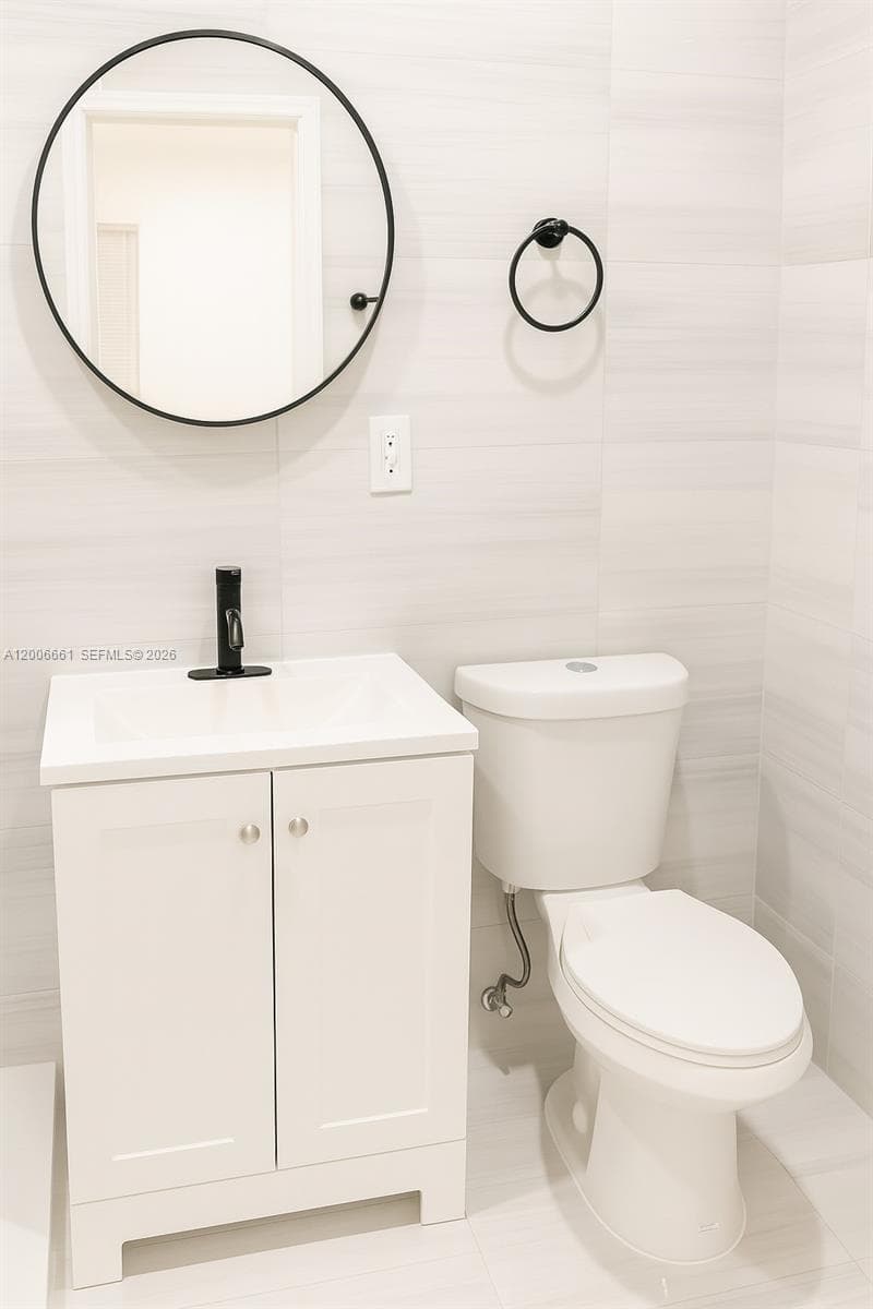 1046 Foster Rd # 0, Hallandale Beach, FL 33009 photo 5