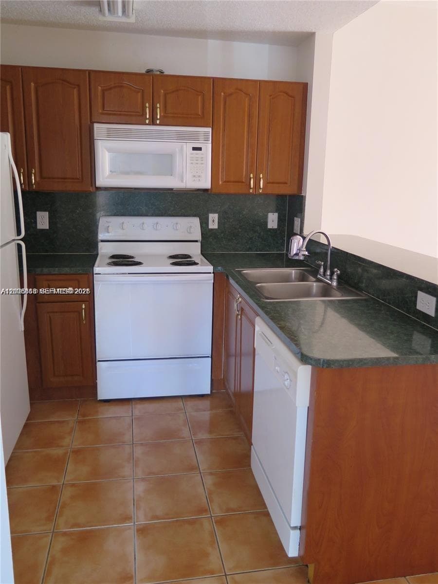 6202 NW 116th Pl # 443, Doral FL 33178 photo 4