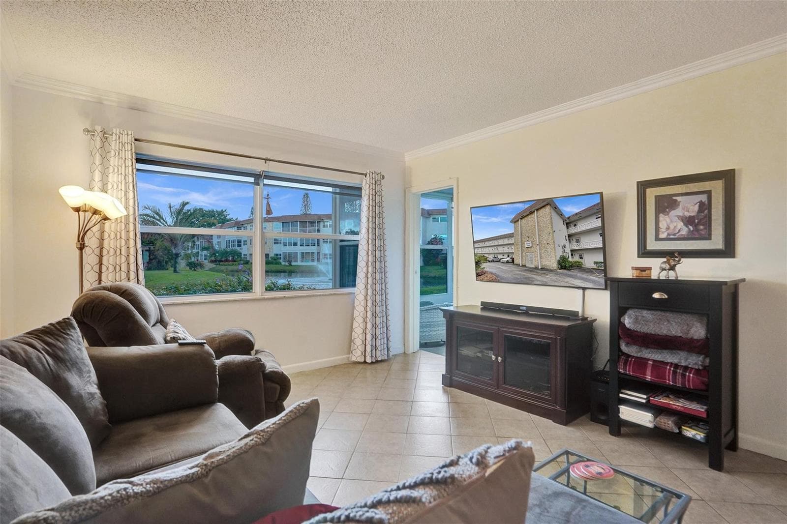 4706 NW 36th Street # 409, Lauderdale Lakes FL 33319 photo 5