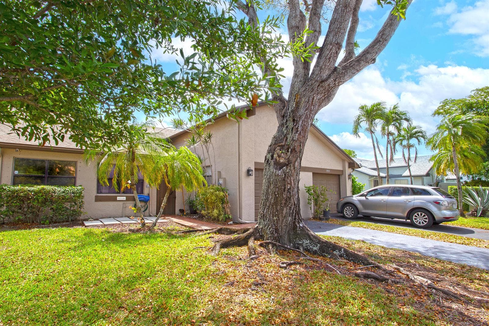 8202 NW 100th Drive, Tamarac FL 33321 photo 3