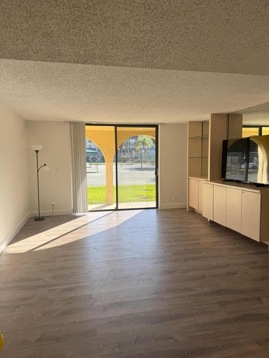 2786 Tennis Club Drive # 102, West Palm Beach FL 33417 photo 4