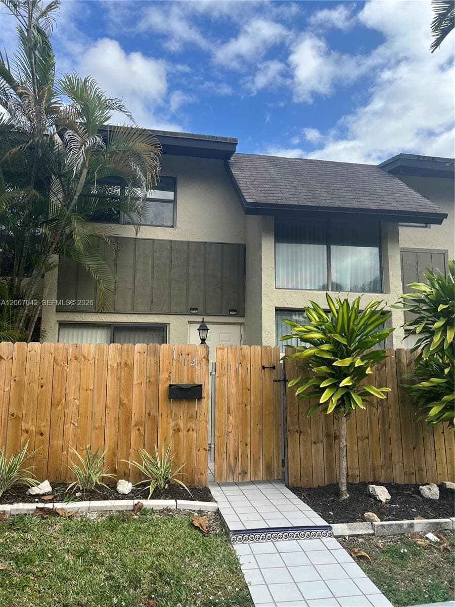 11141 SW 70th Ter, Miami FL 33173 photo 2