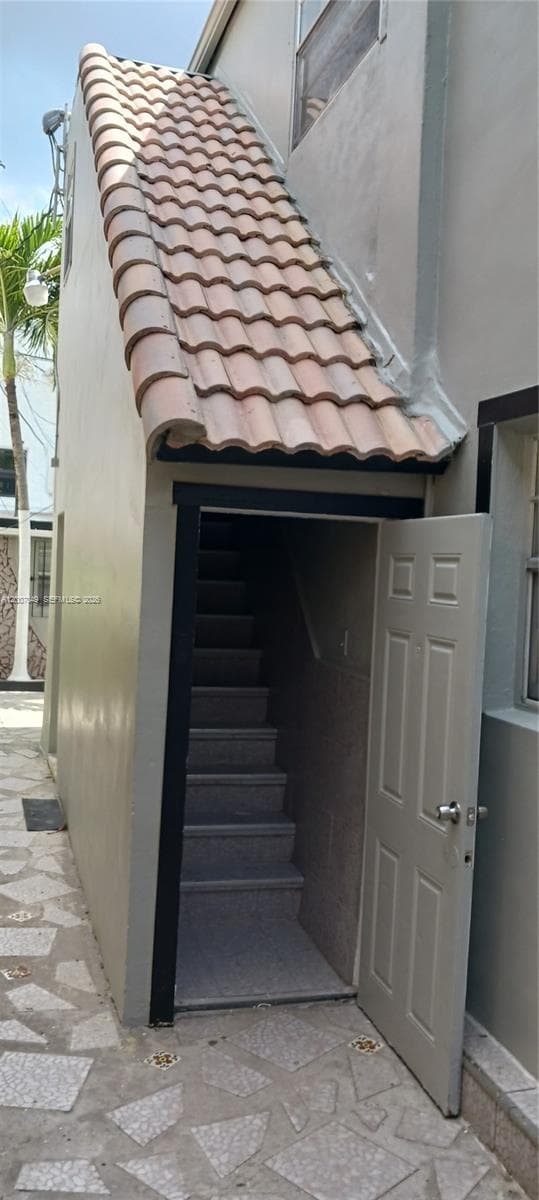 2272 SW 8th St # 3, Miami, FL 33135 photo 5
