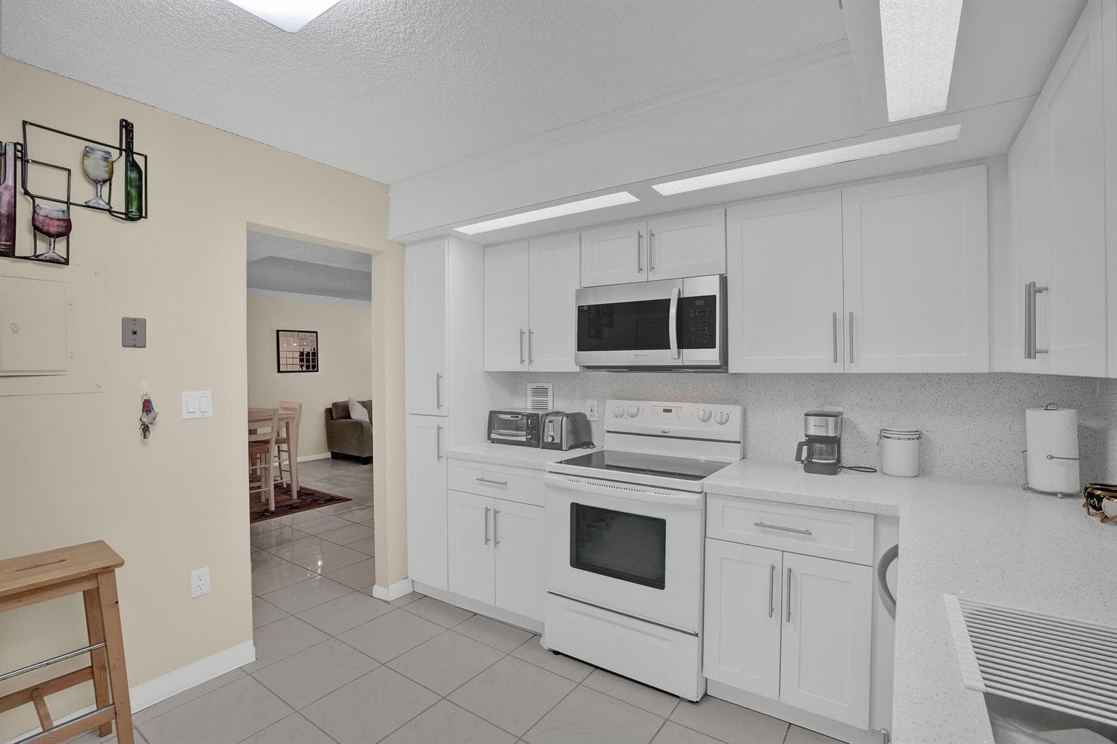 2800 N 46th Avenue # A302, Hollywood FL 33021 photo 4
