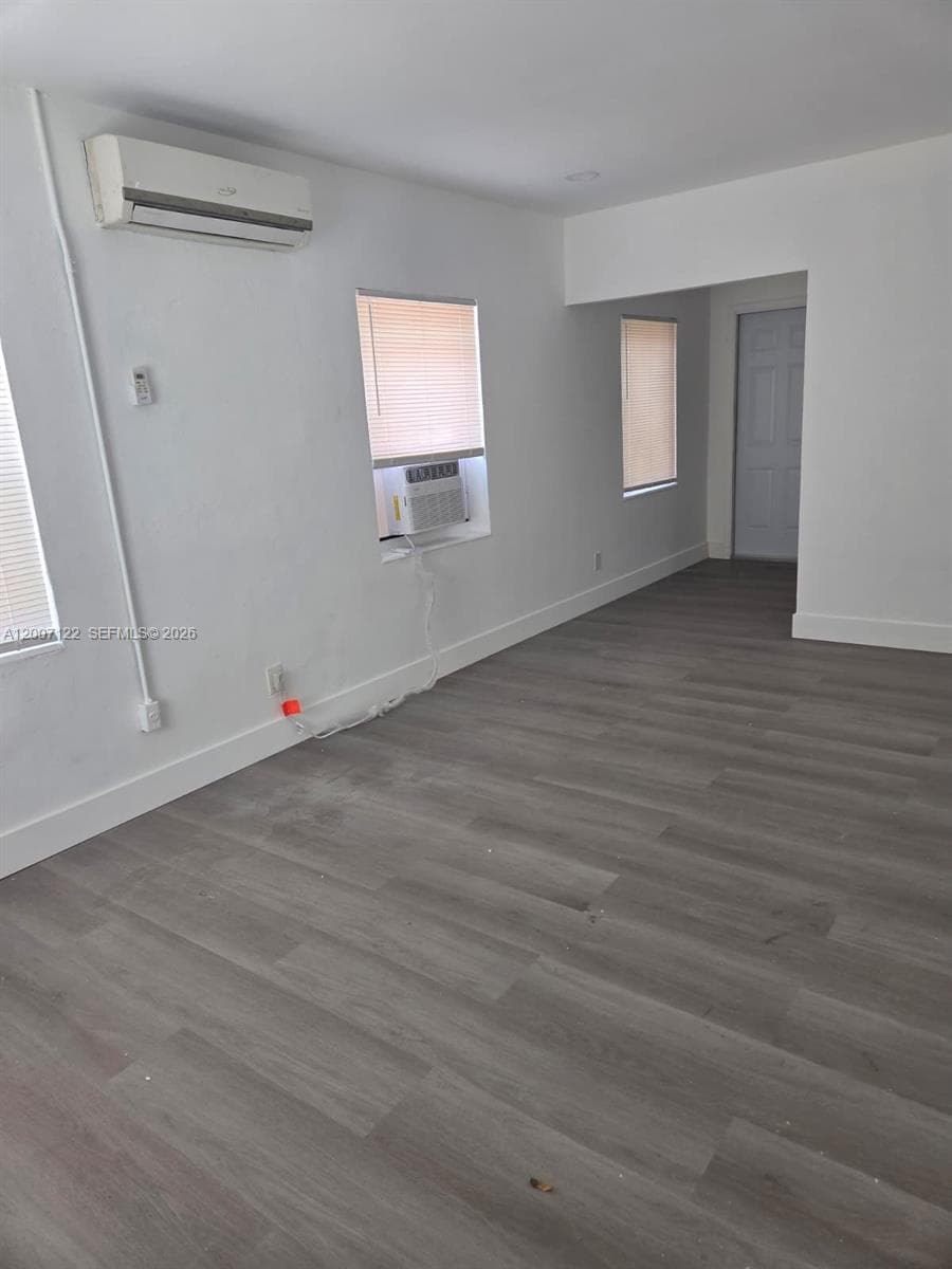 2316 Madison St # 8, Hollywood FL 33020 photo 2