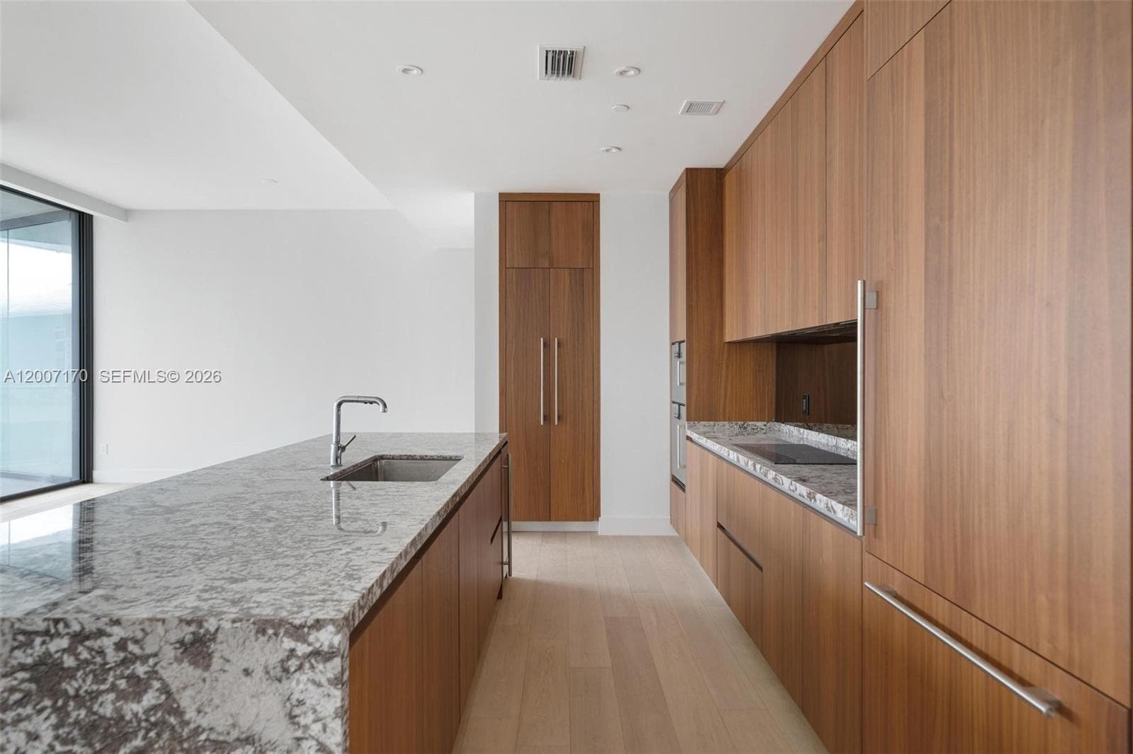 175 SE 25th RD # 1904, Miami FL 33129 photo 3