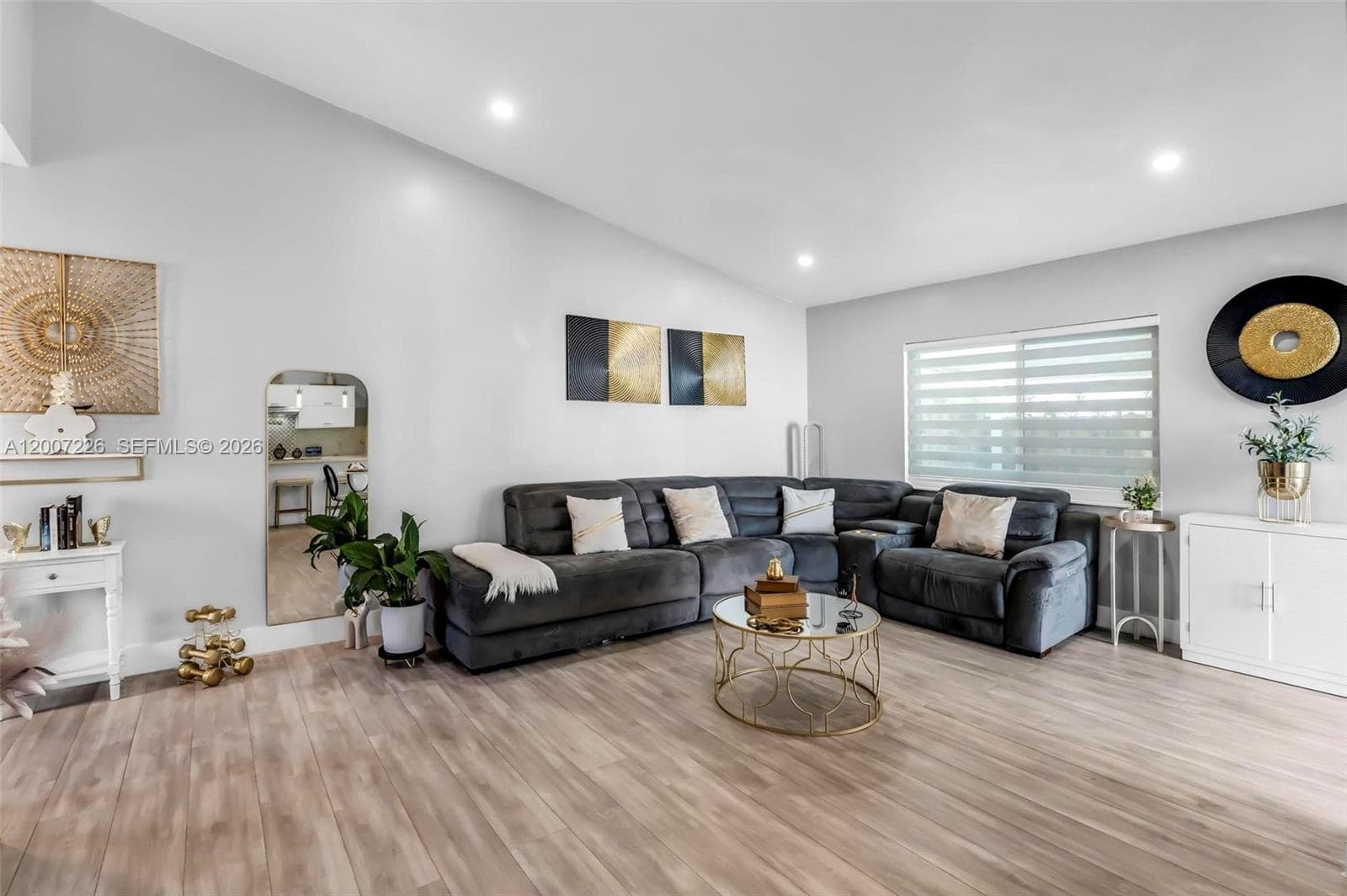 10048 SW 221st St, Cutler Bay FL 33190 photo 4