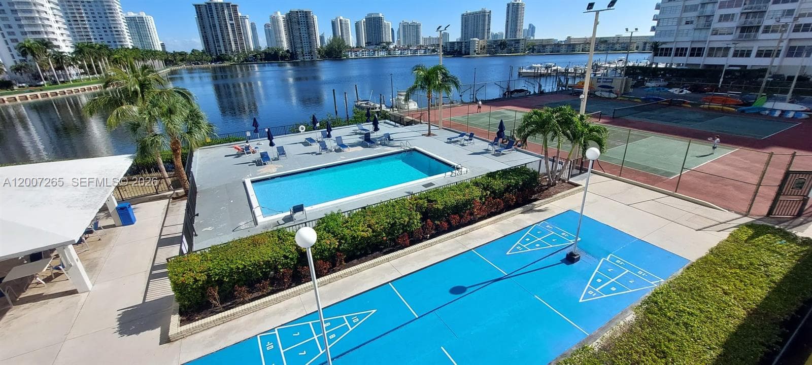 2750 NE 183rd St # 1405, Aventura FL 33160 photo 2