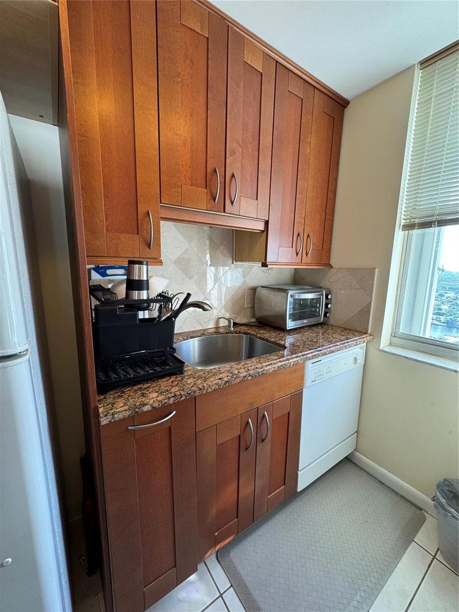 111 Briny Avenue # 26-11, Pompano Beach, FL 33062 photo 4
