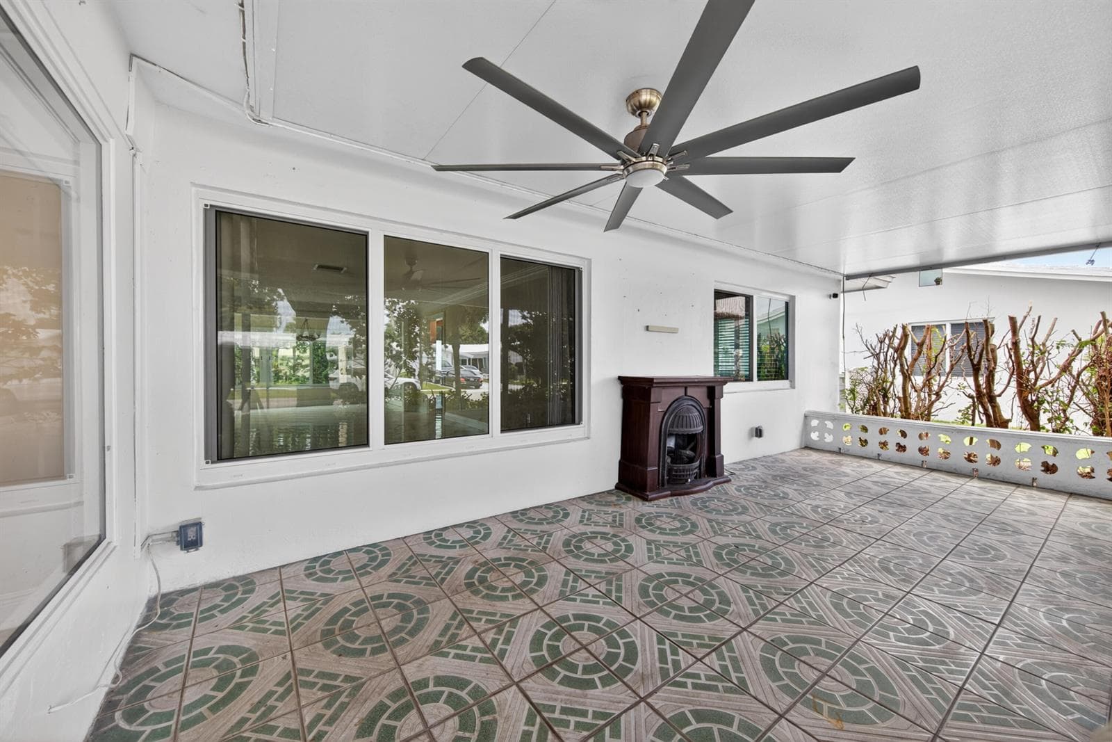 391 Leisure Boulevard, Pompano Beach FL 33064 photo 3