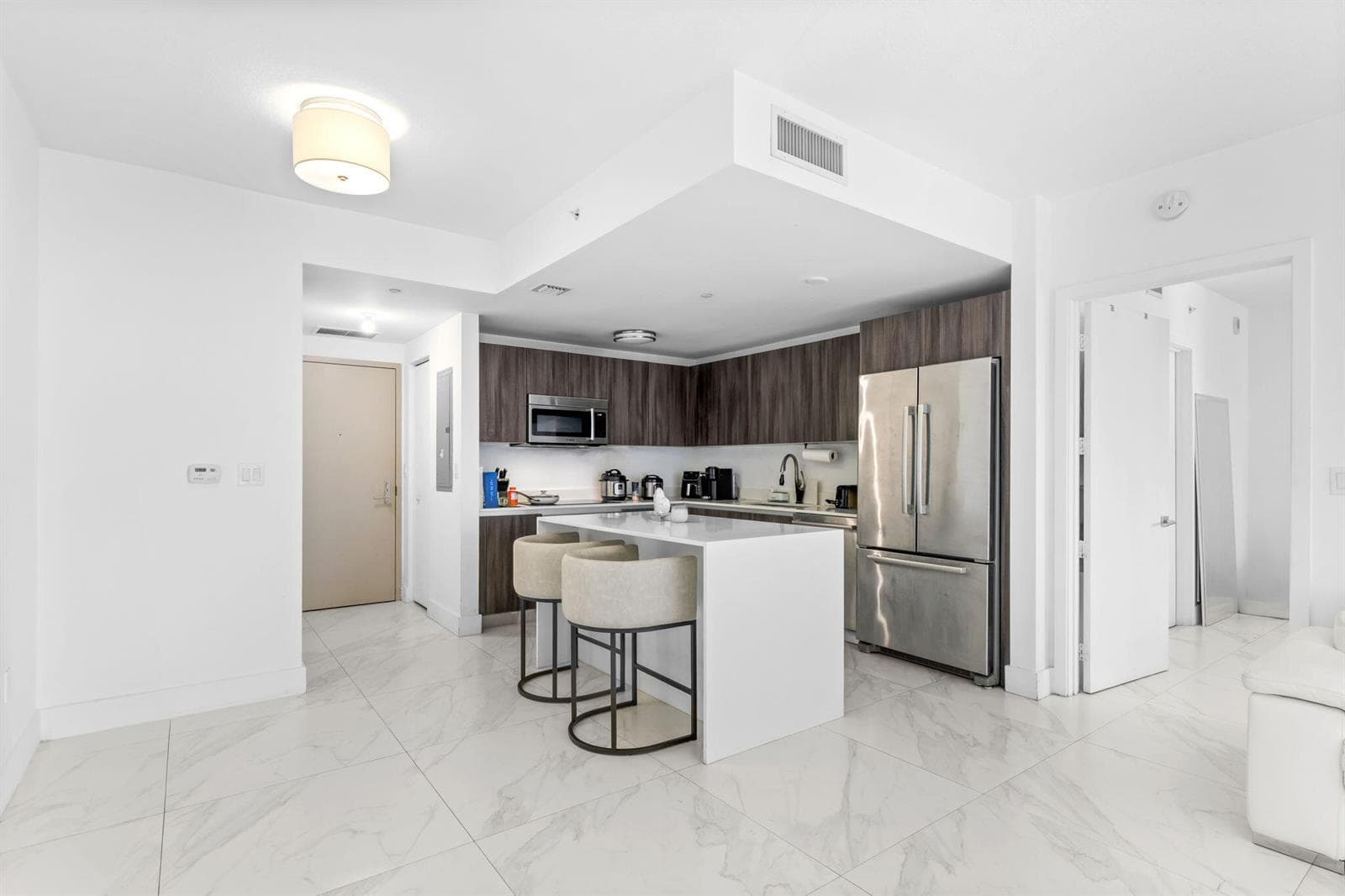 488 NE 18th Street # 905, Miami FL 33132 photo 2