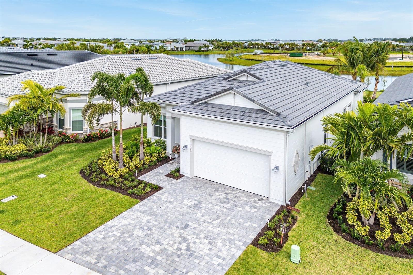 12325 Frontline Lane, Palm Beach Gardens FL 33412 photo 3