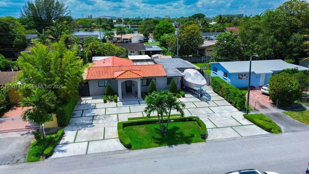 4210 W 6th Ave, Hialeah FL 33012 photo 3
