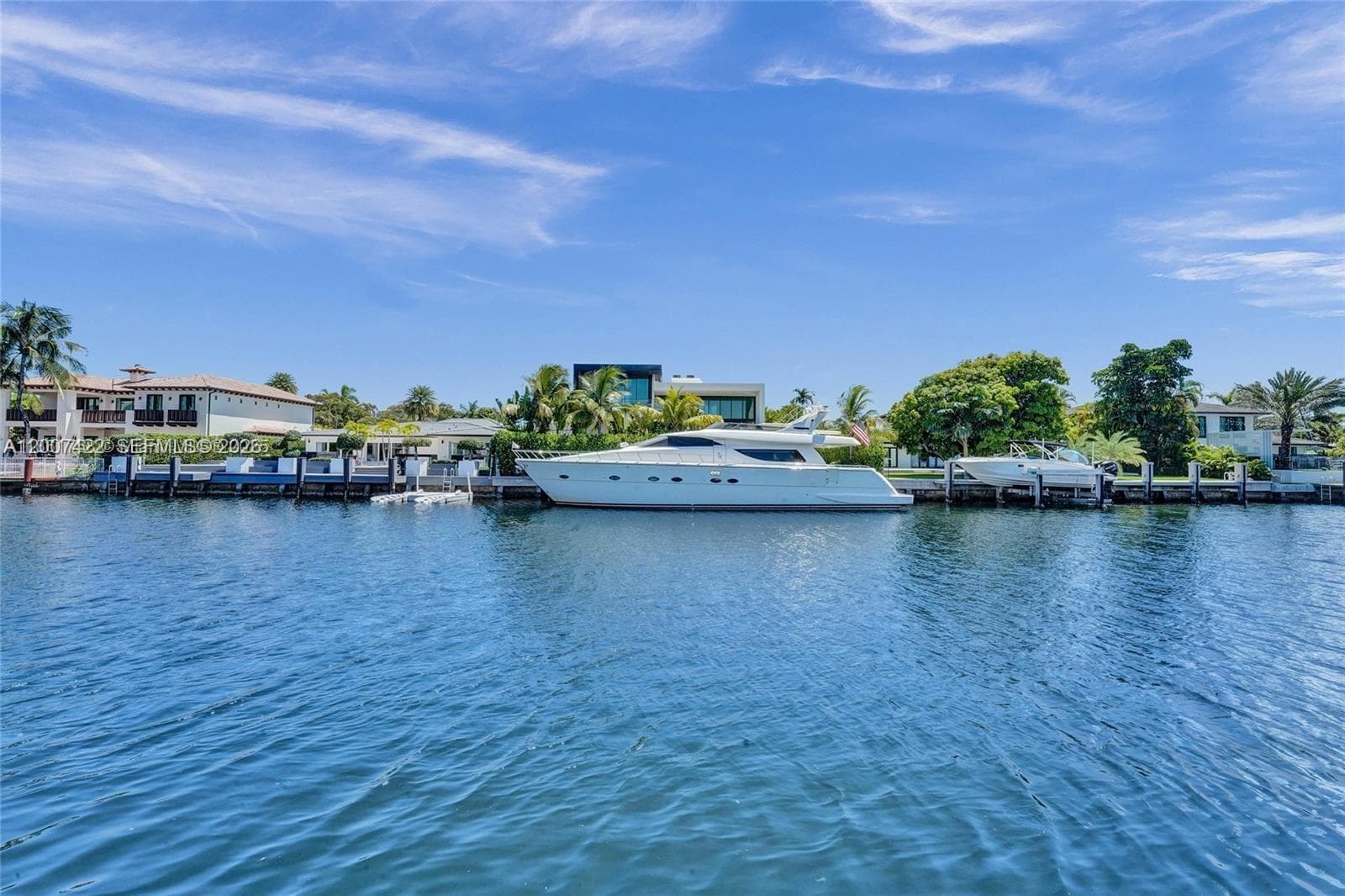 455 Paradise Isle Blvd # 104, Hallandale Beach FL 33009