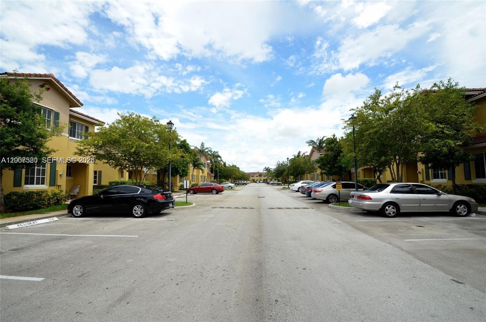 1984 SW 60th Ave # 1984, North Lauderdale FL 33068