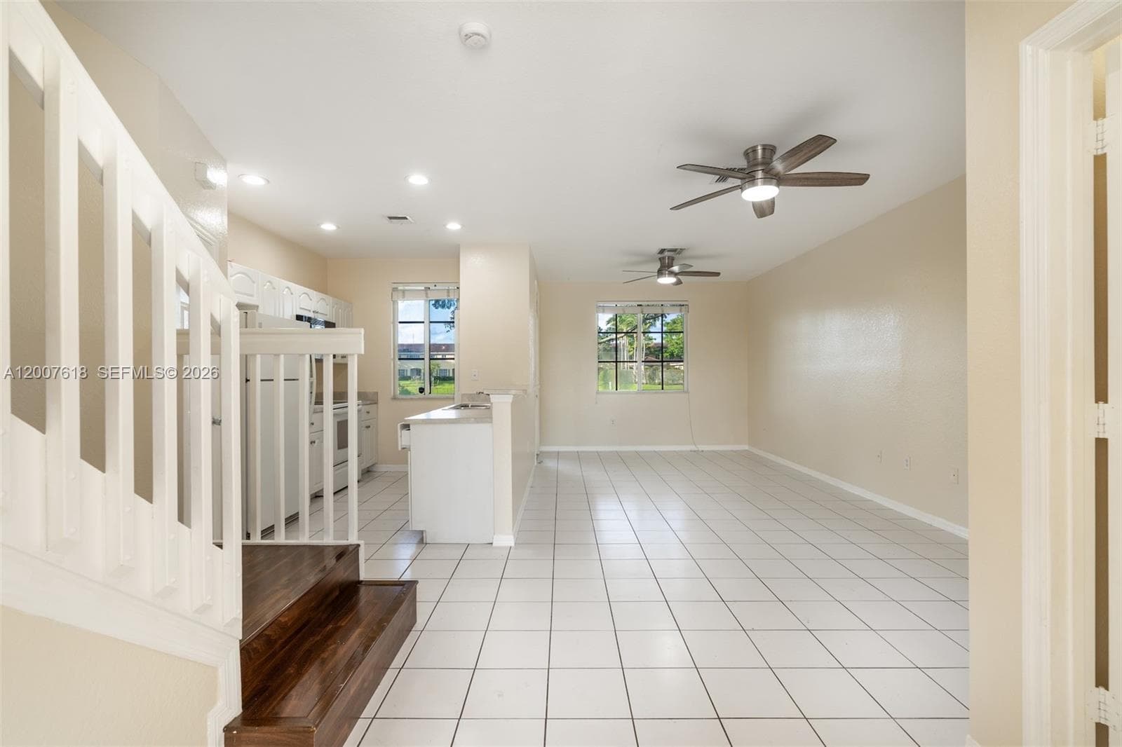 6051 SW 19th Pl, North Lauderdale FL 33068 photo 2