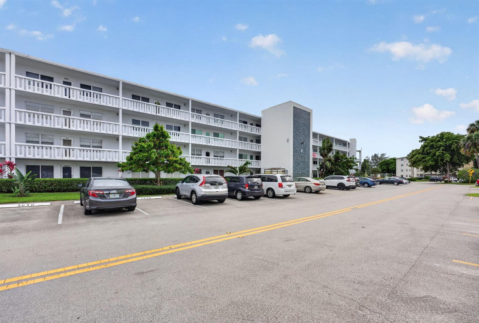 1025 Ventnor # H, Deerfield Beach FL 33442 photo 3