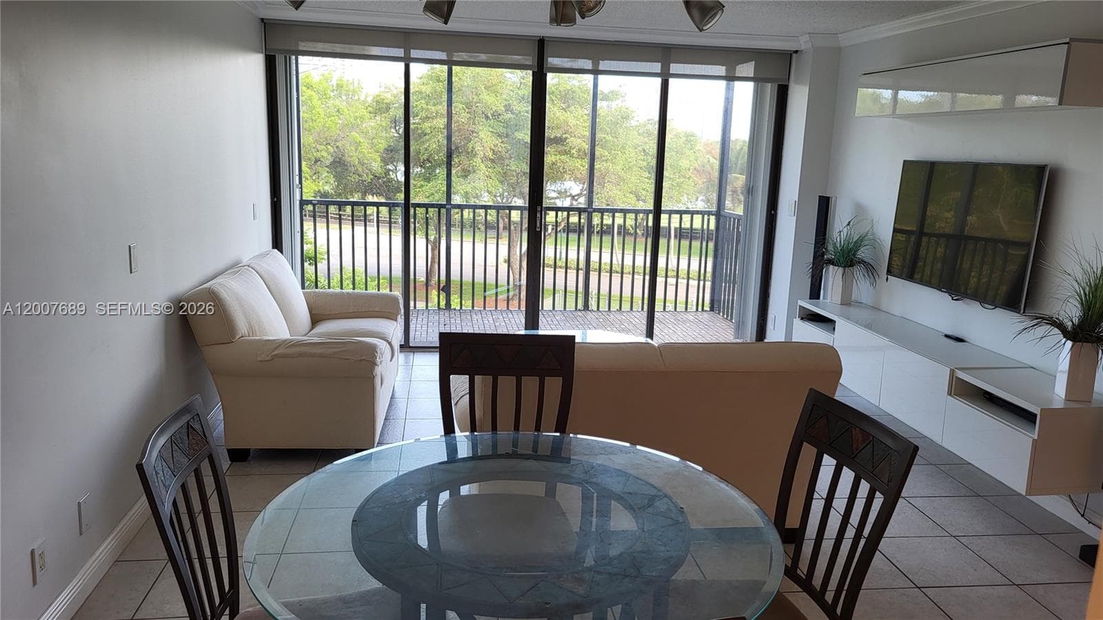 3475 N Country Club Dr # 409, Aventura FL 33180 photo 5
