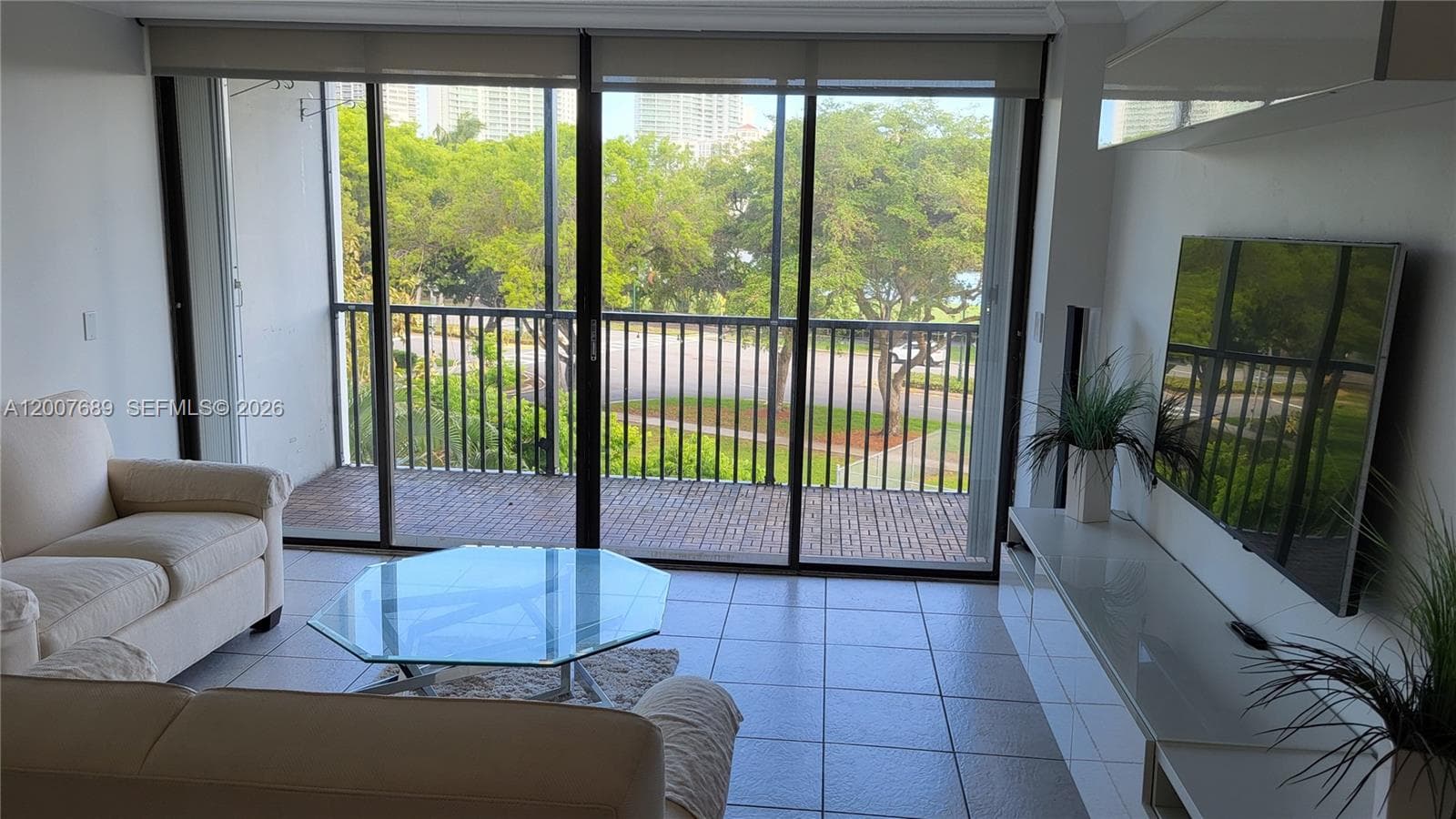 3475 N Country Club Dr # 409, Aventura FL 33180 photo 4