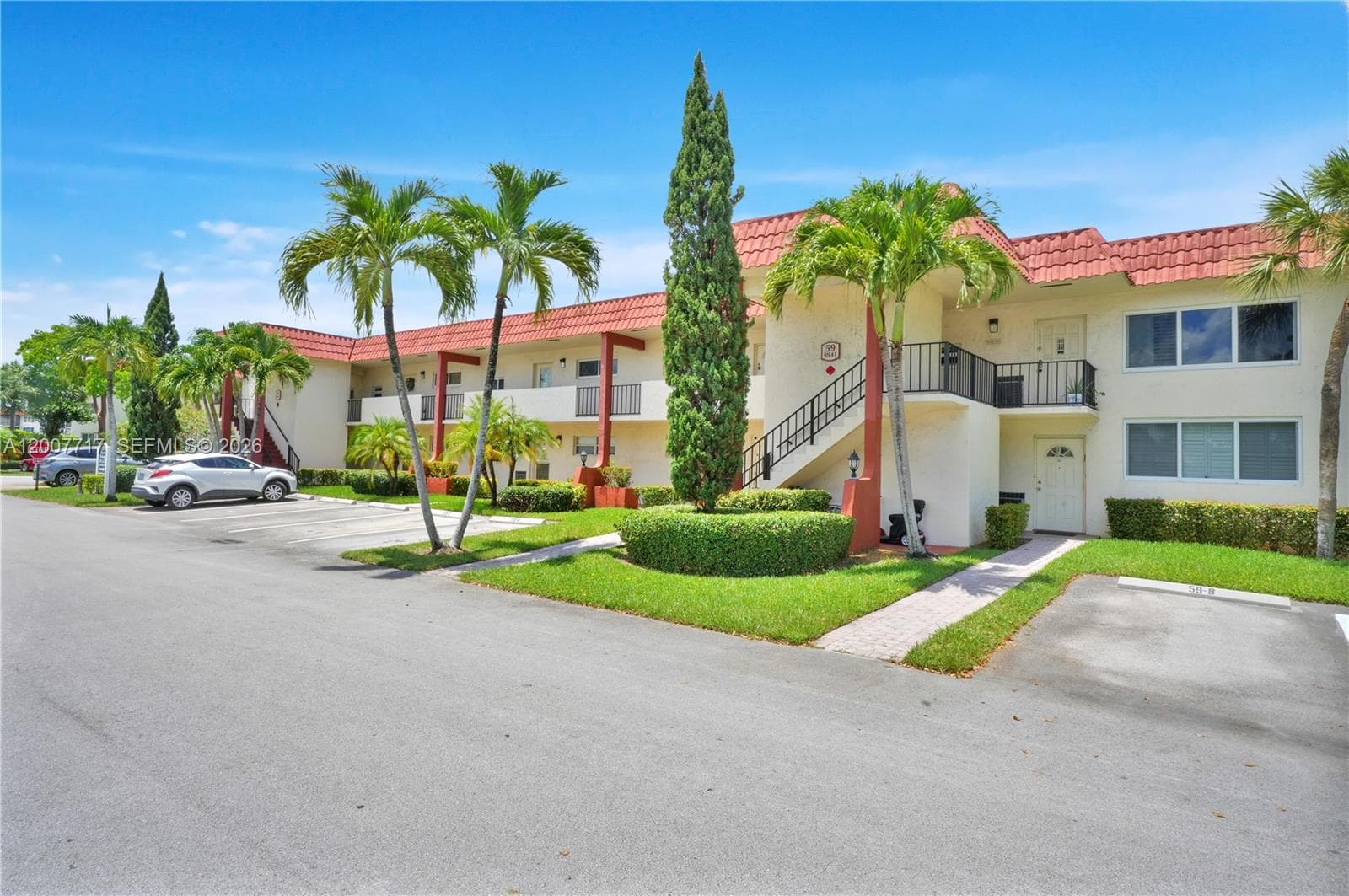 8941 S Hollybrook Blvd # 203, Pembroke Pines FL 33025