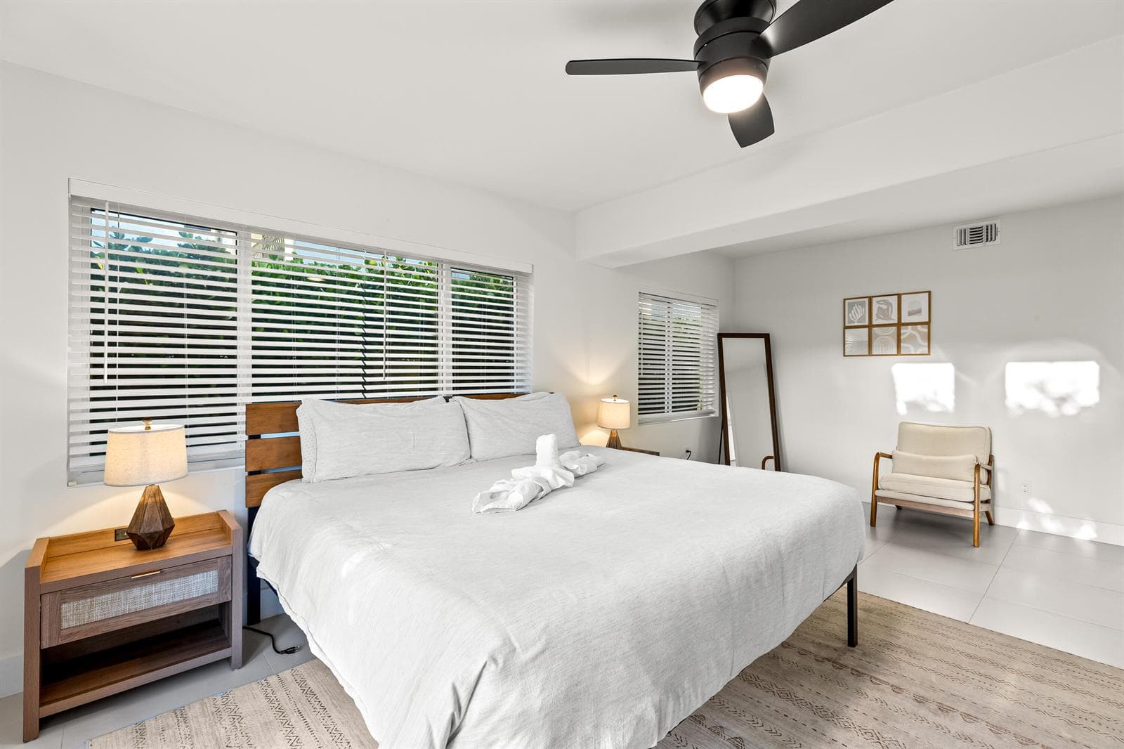 2417 NE 19th Avenue, Wilton Manors FL 33305 photo 5