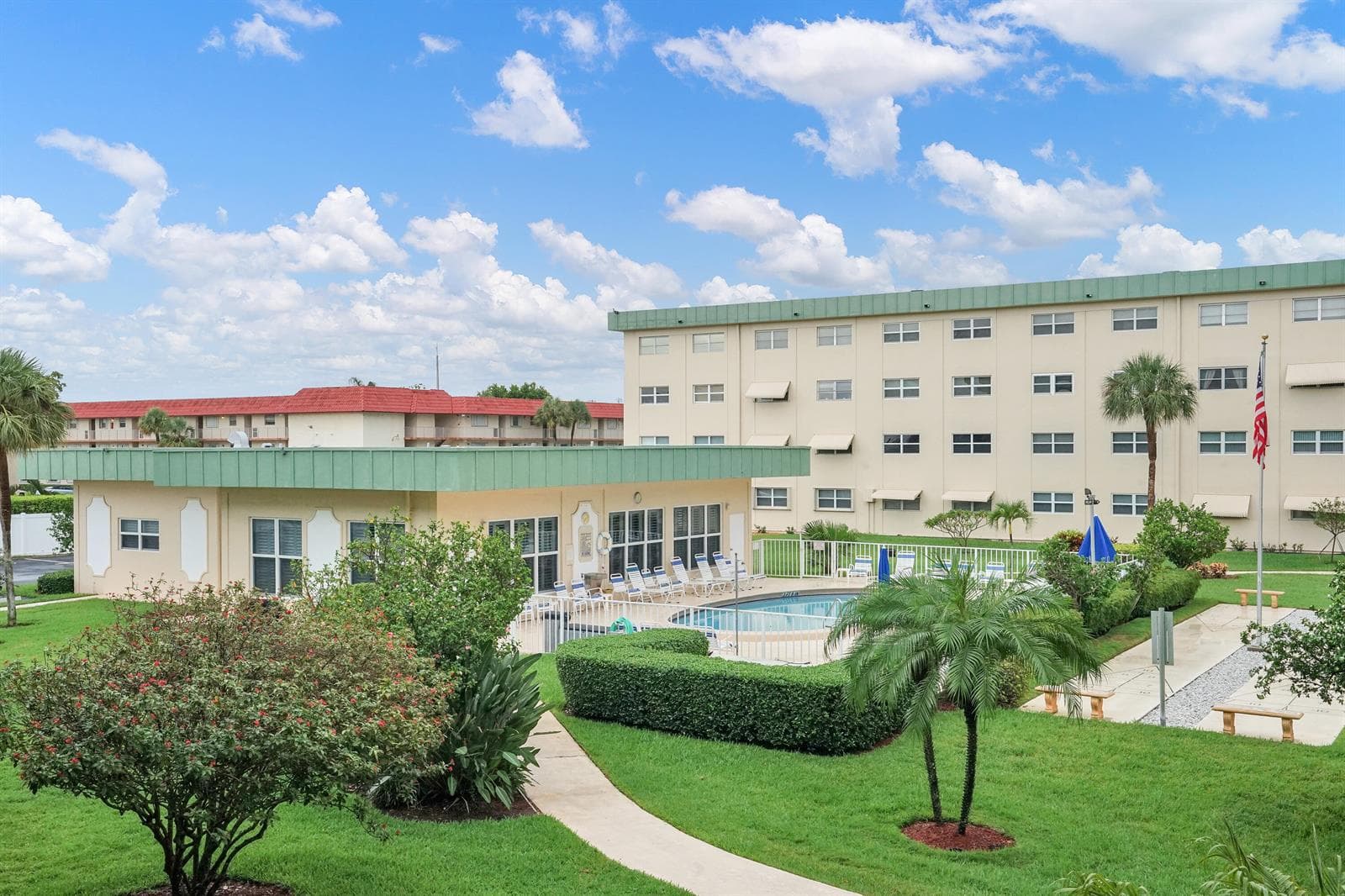 810 SE 7th Street # A307, Deerfield Beach FL 33441