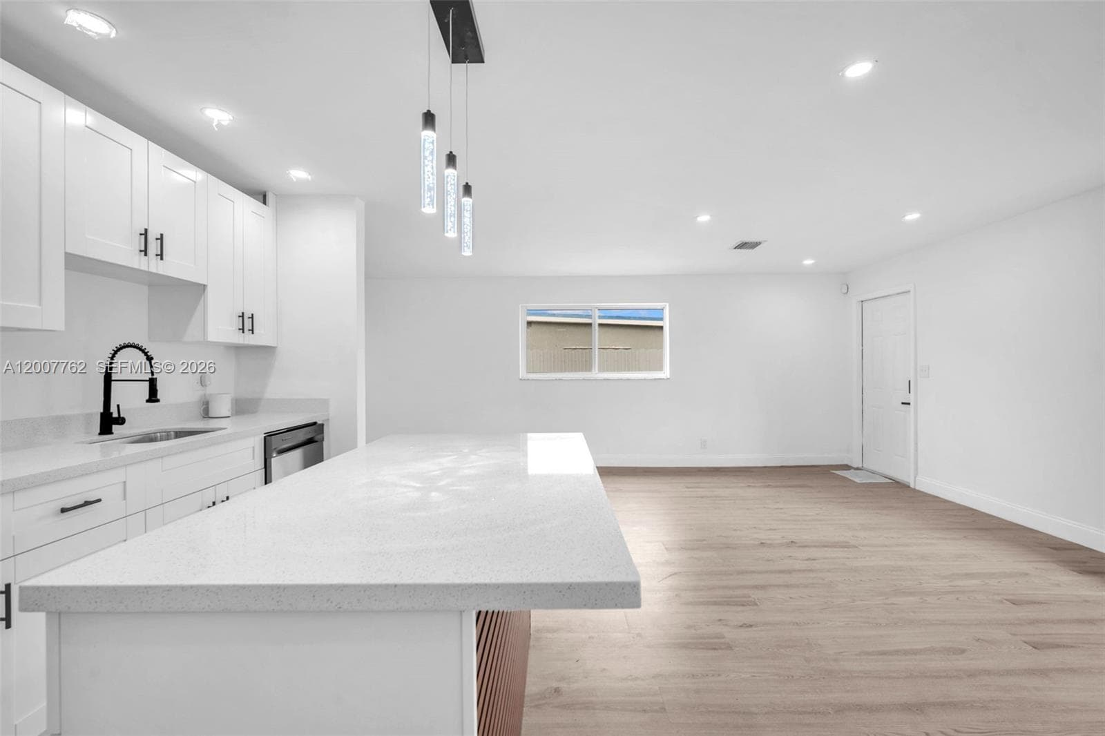 2572 NW 20th St, Fort Lauderdale FL 33311 photo 4