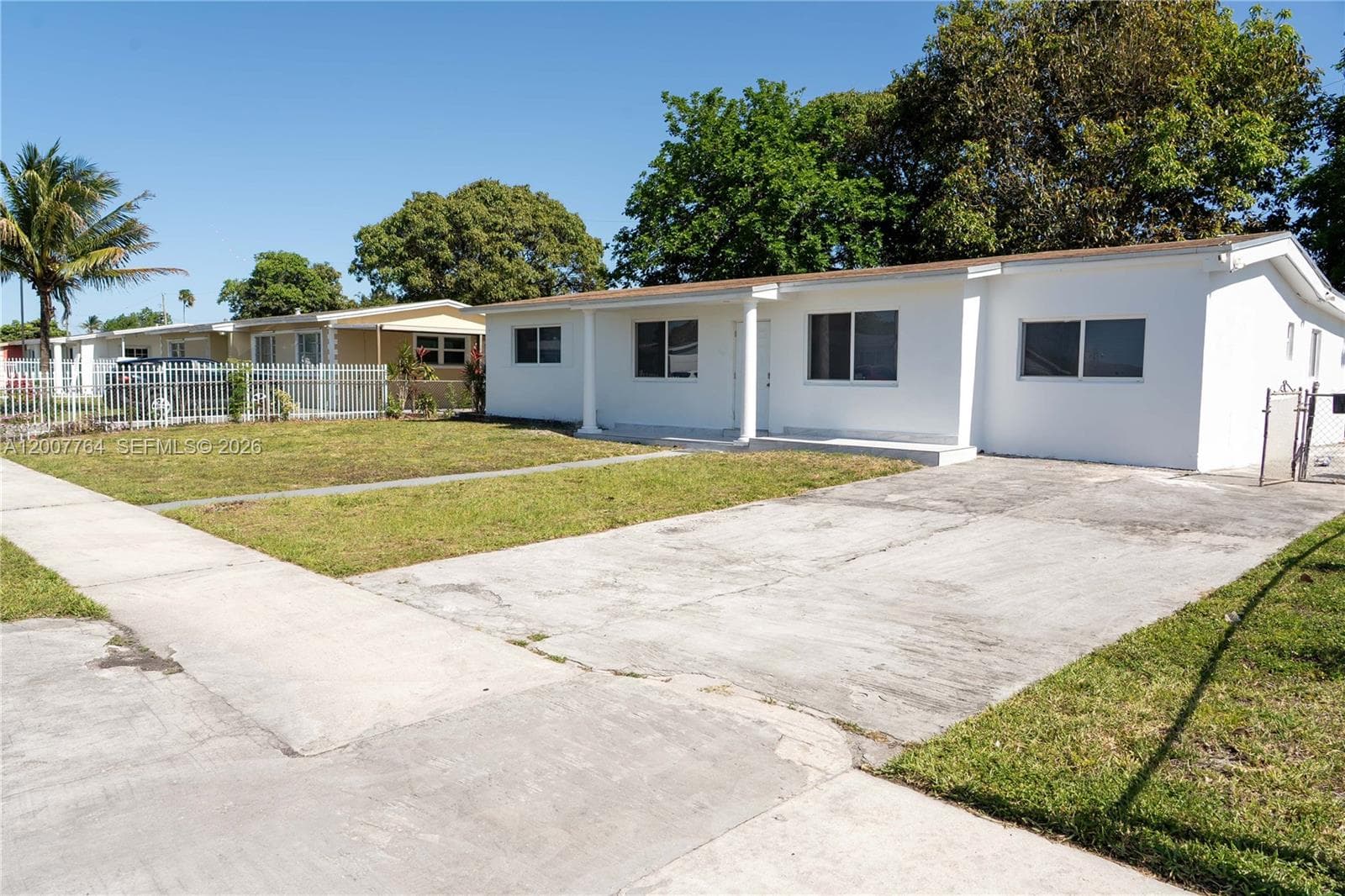 4000 NW 195th St, Miami Gardens FL 33055 photo 2