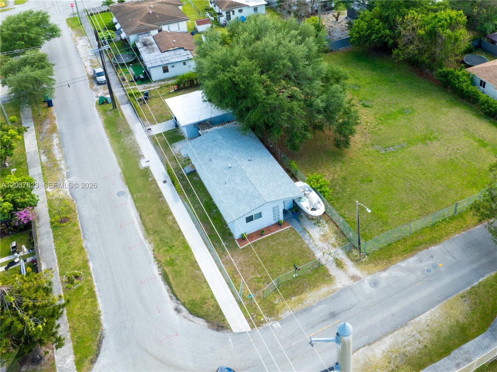 2406 NW 67th St, Miami FL 33147 photo 2