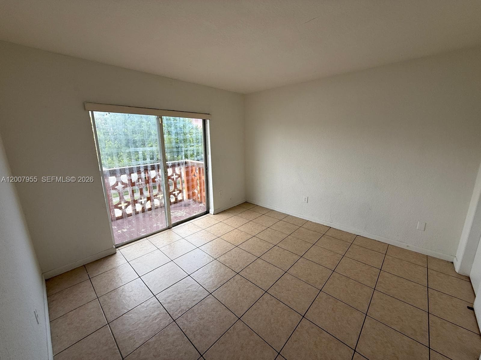2330 NW 11th St # 33, Miami, FL 33125 photo 2