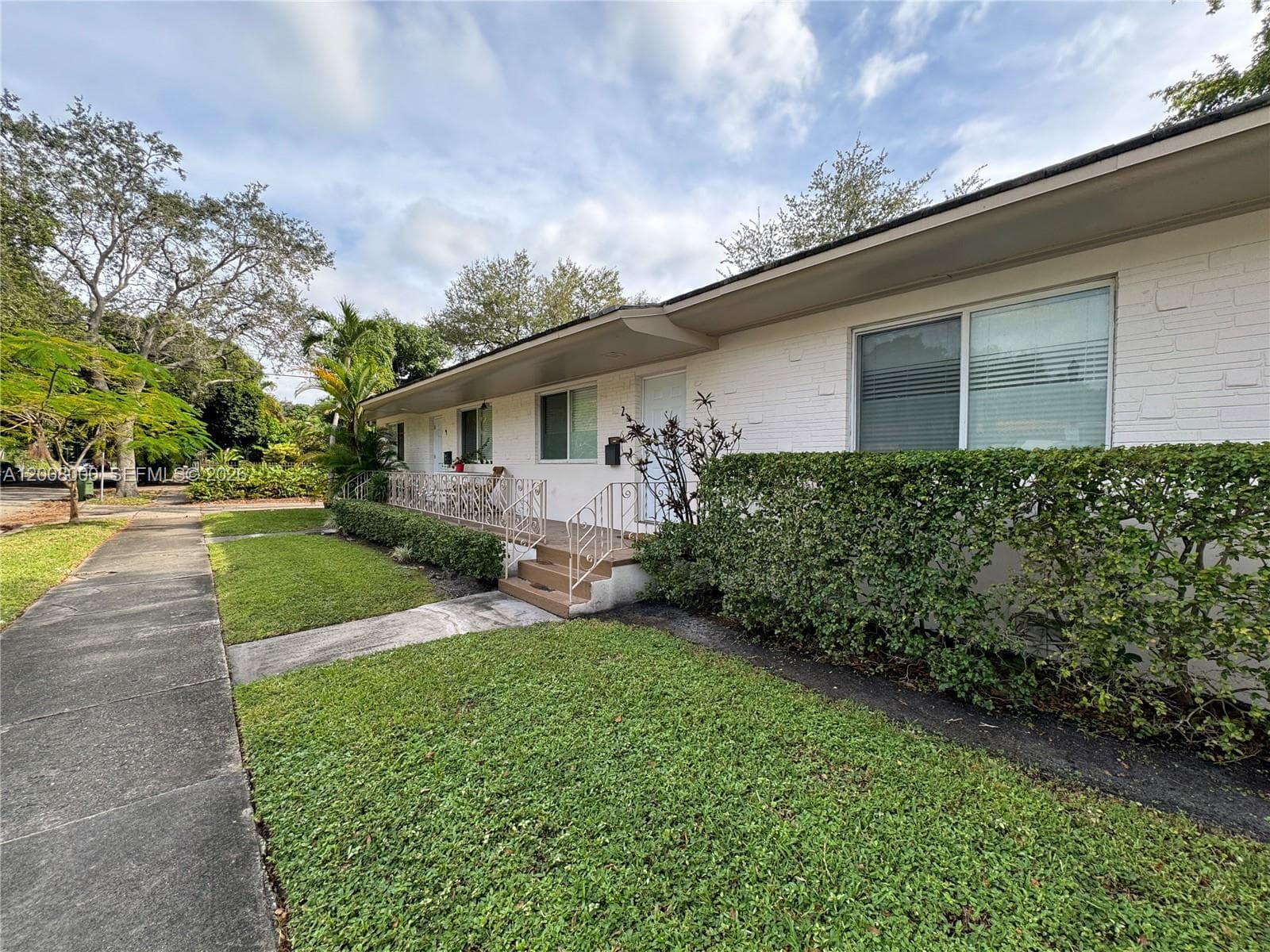 4 NE 47th St, Miami FL 33137 photo 2