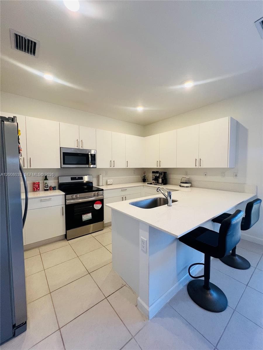 2562 SE 29th St, Homestead FL 33035 photo 4