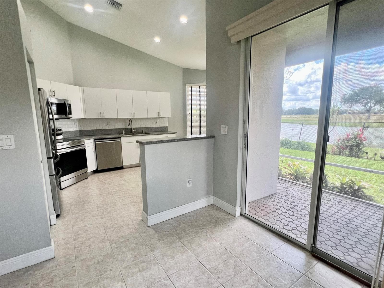 7801 S Aragon Boulevard # 4, Sunrise FL 33322 photo 5