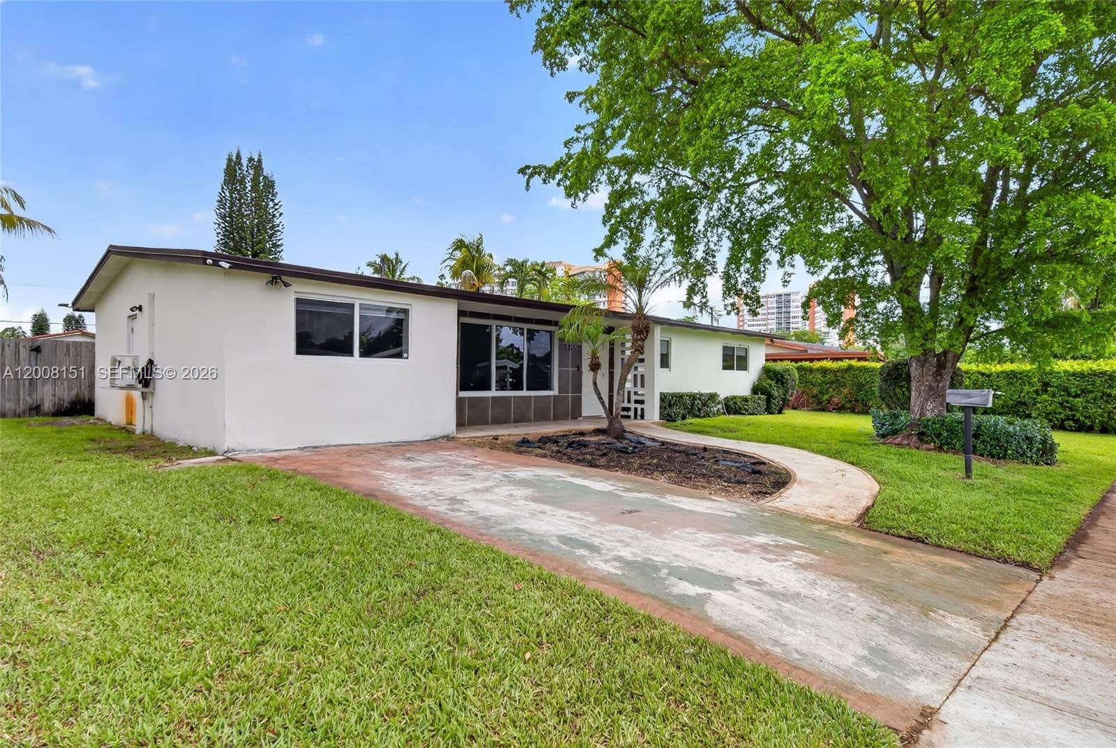 1155 NE 184th St, Miami FL 33179 photo 3