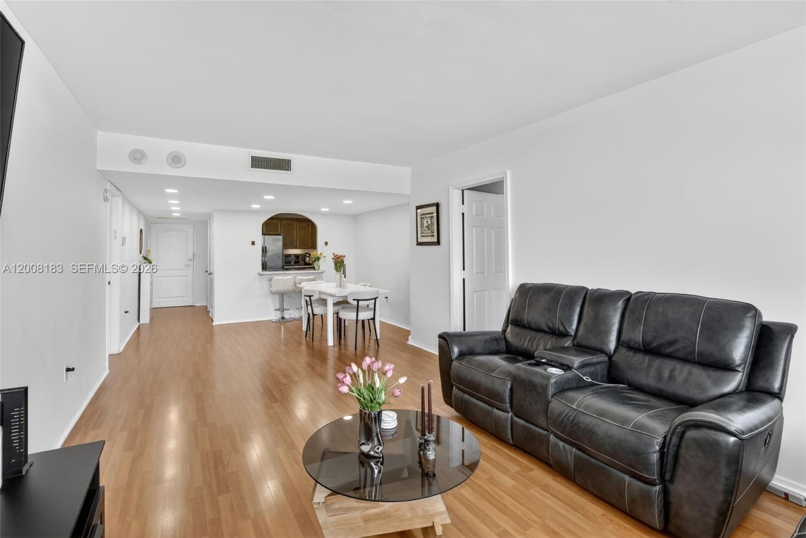 3675 N Country Club Dr # 410, Aventura FL 33180 photo 3