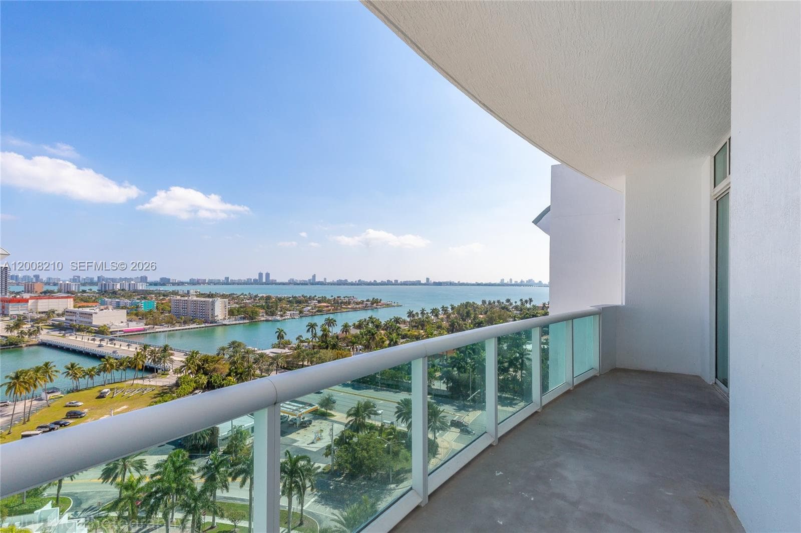 7900 Harbor Island Dr, North Bay Village FL 33141 photo 5