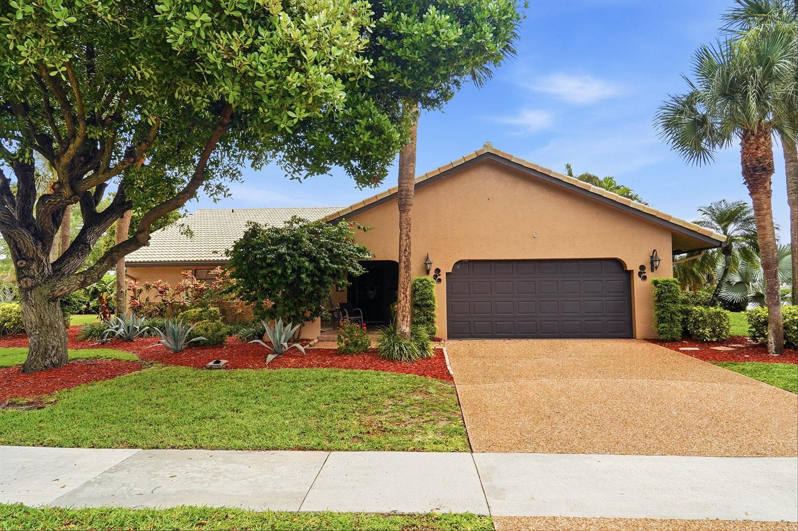 2490 Deer Creek Lob Lolly Lane, Deerfield Beach FL 33442 photo 2
