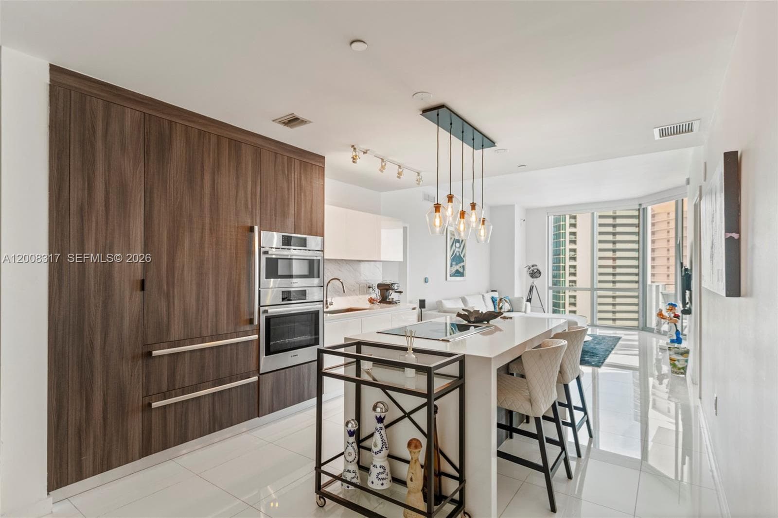 851 NE 1st Ave # 3707, Miami FL 33132 photo 2