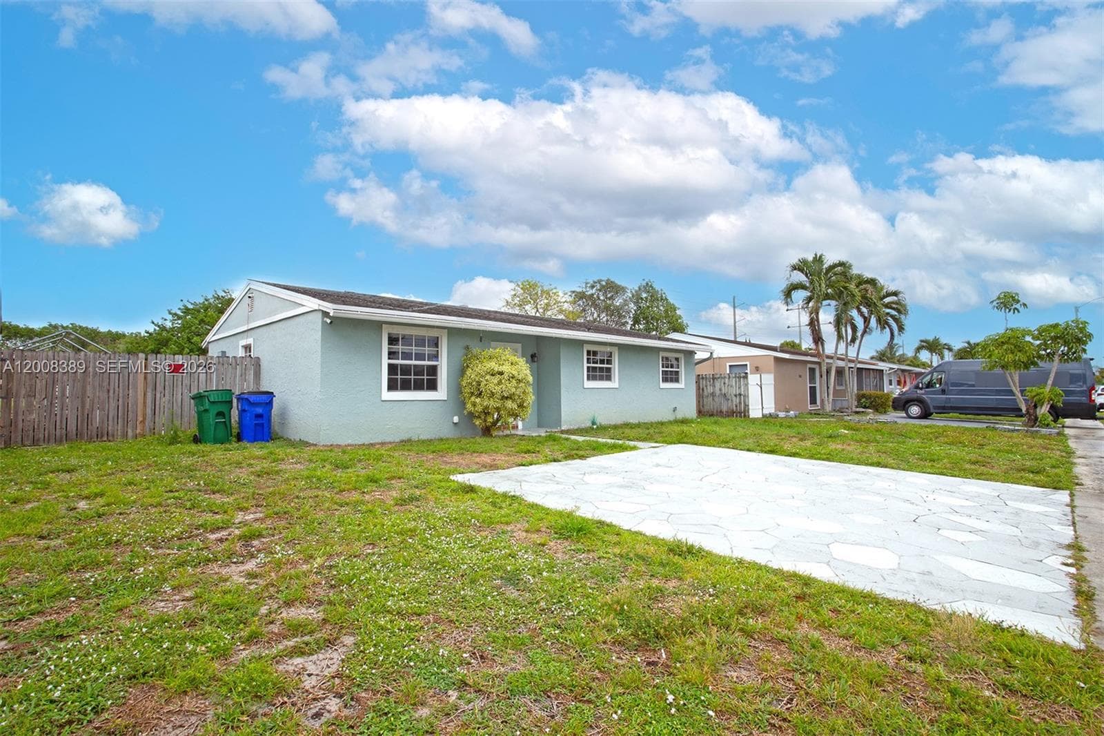 7471 SW 1st St, Margate FL 33068 photo 2