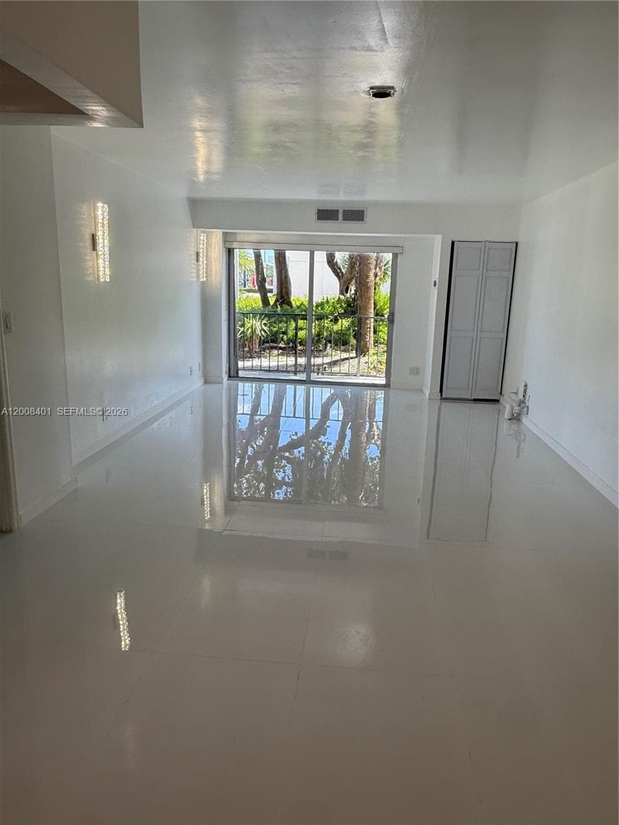 1625 SE 10th Ave # 101, Fort Lauderdale FL 33316 photo 4