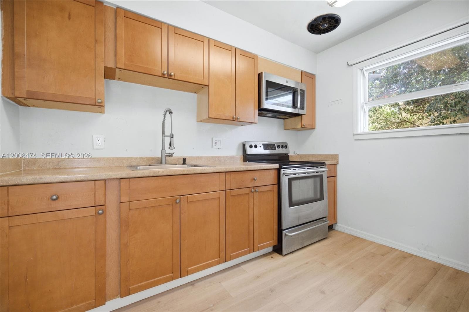 2124 Taylor St, Hollywood FL 33020 photo 4