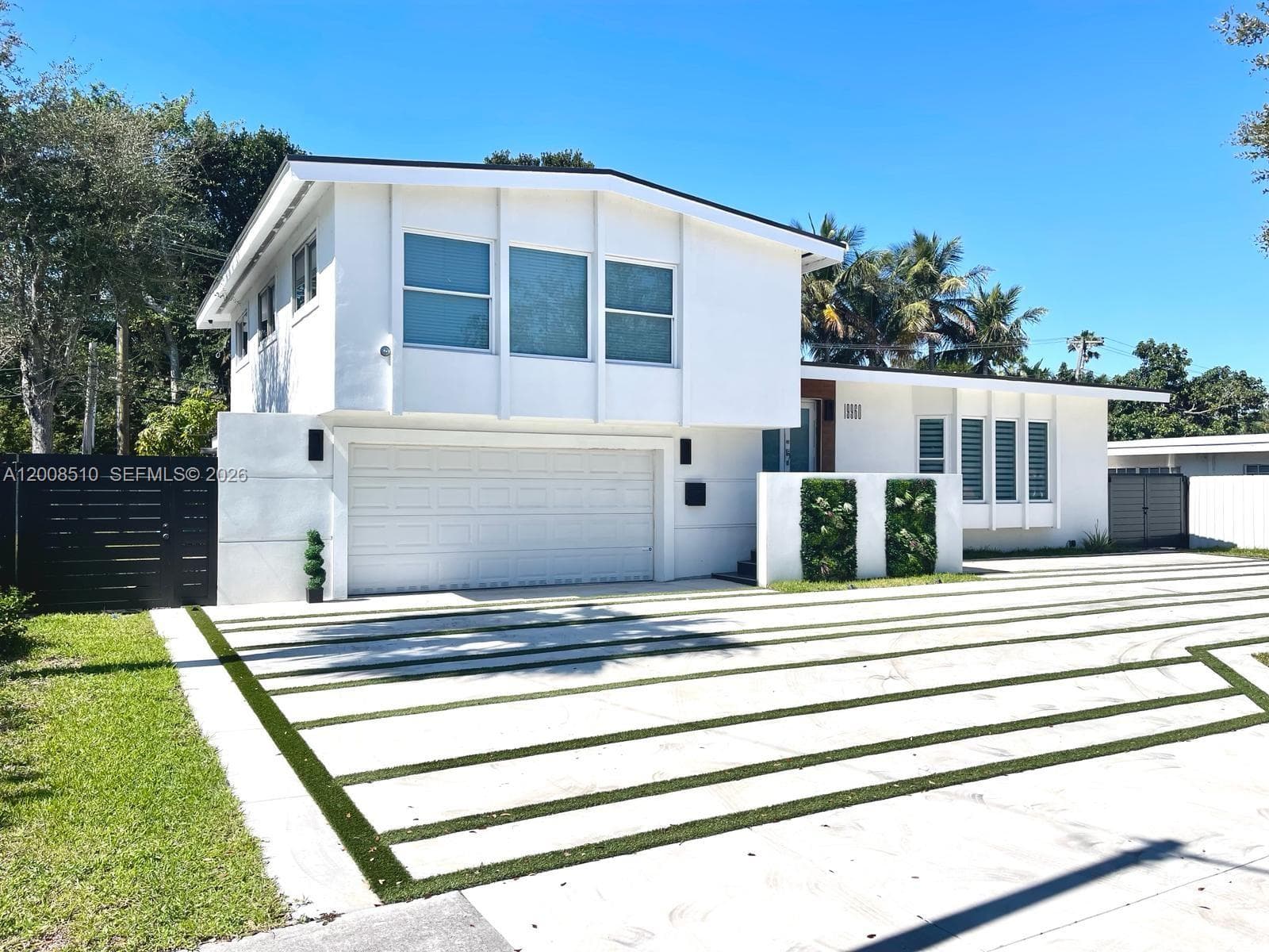 19960 Highland Lakes Blvd, Miami FL 33179
