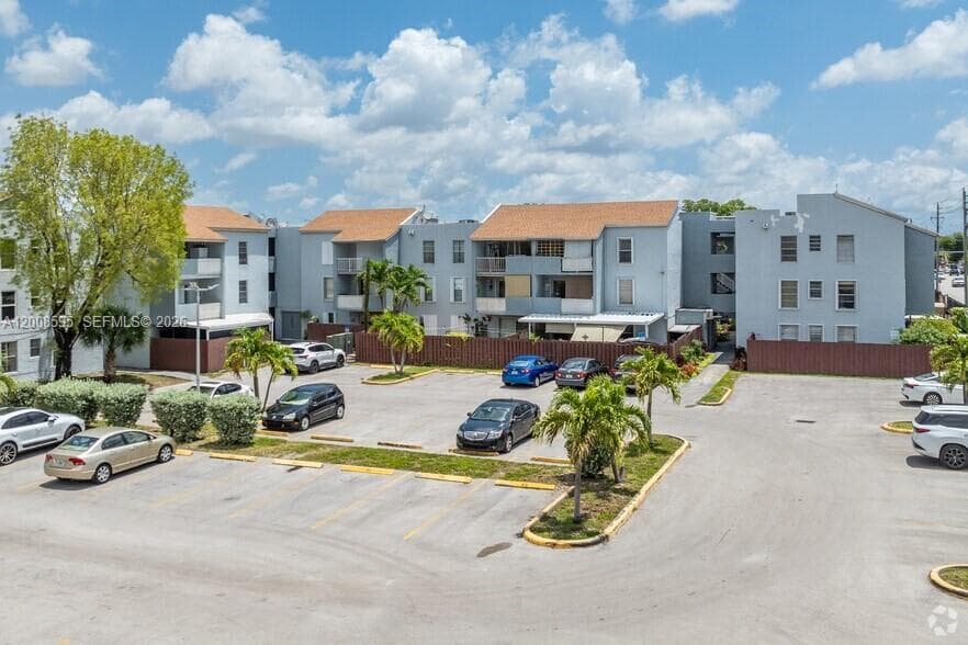 6095 W 18th Ave # S219, Hialeah FL 33012 photo 4