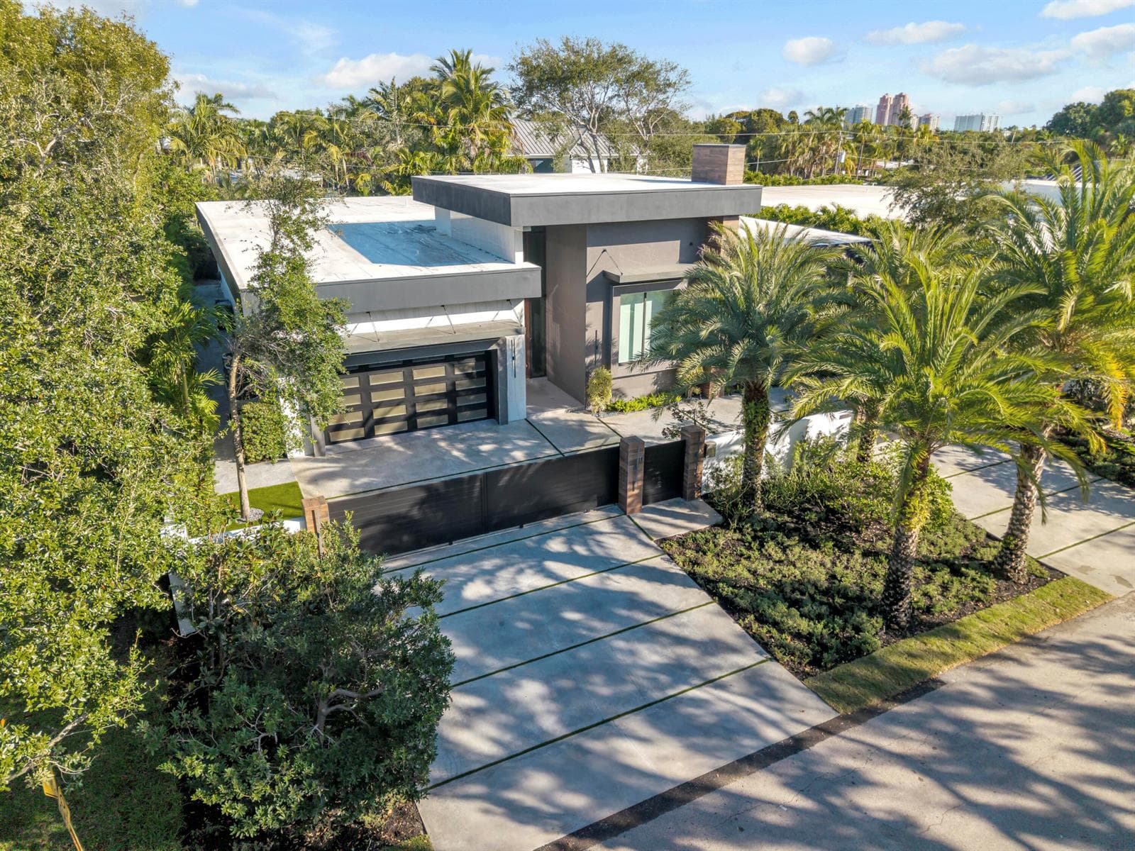 2401 NE 13th Street, Fort Lauderdale FL 33304 photo 2