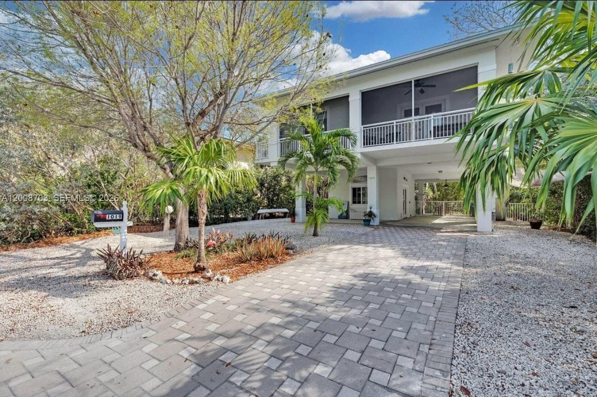 1019 Snapper Ln, Key Largo FL 33037 photo 2