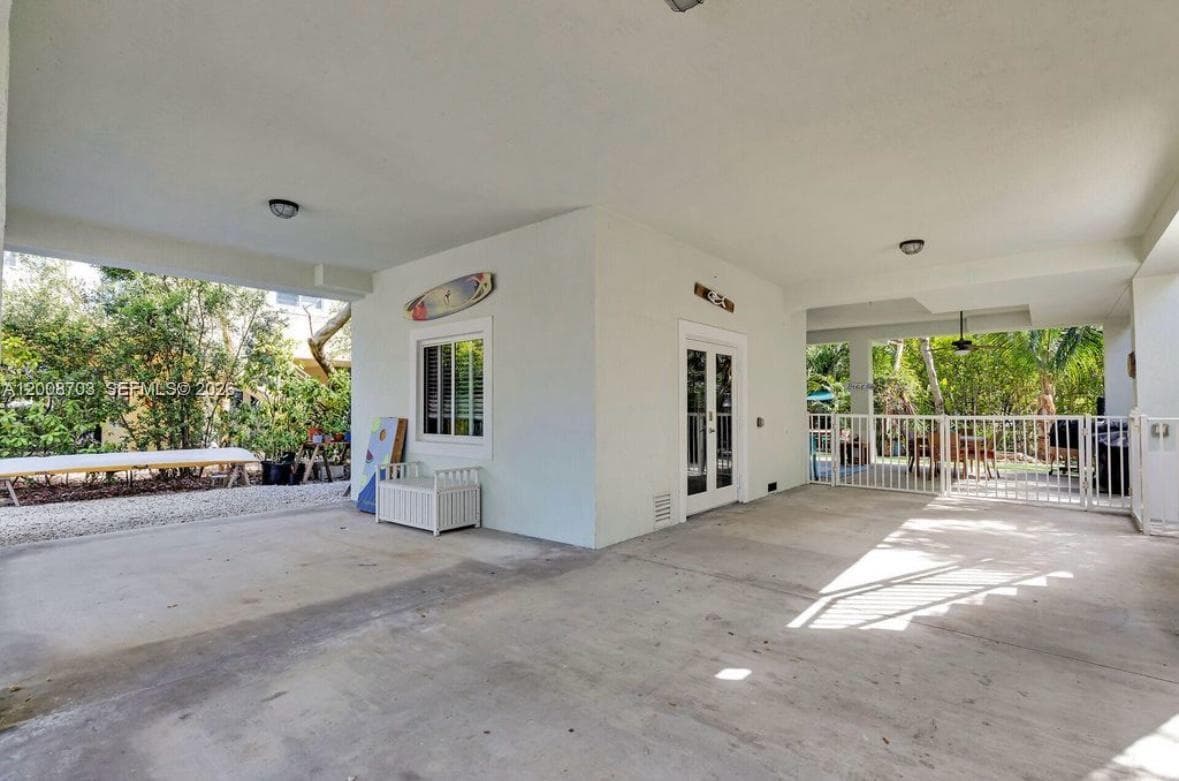 1019 Snapper Ln, Key Largo FL 33037 photo 3