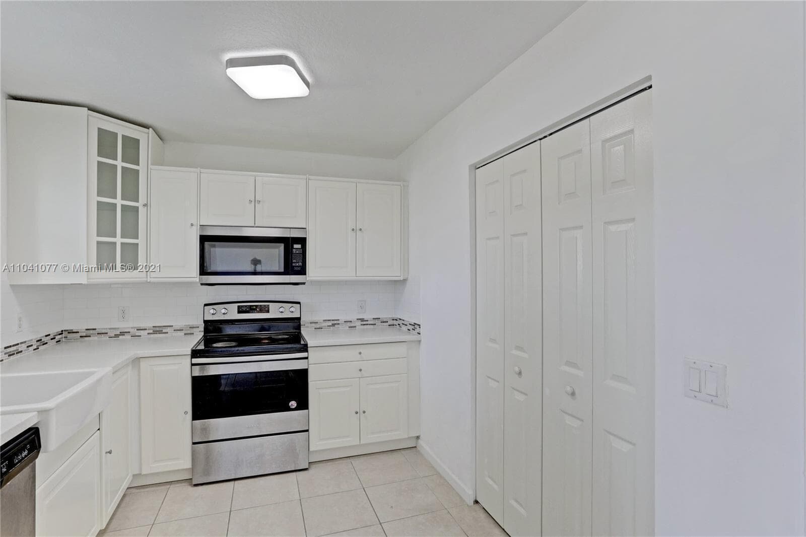 3810 N Jog Road # 106, West Palm Beach FL 33411 photo 2